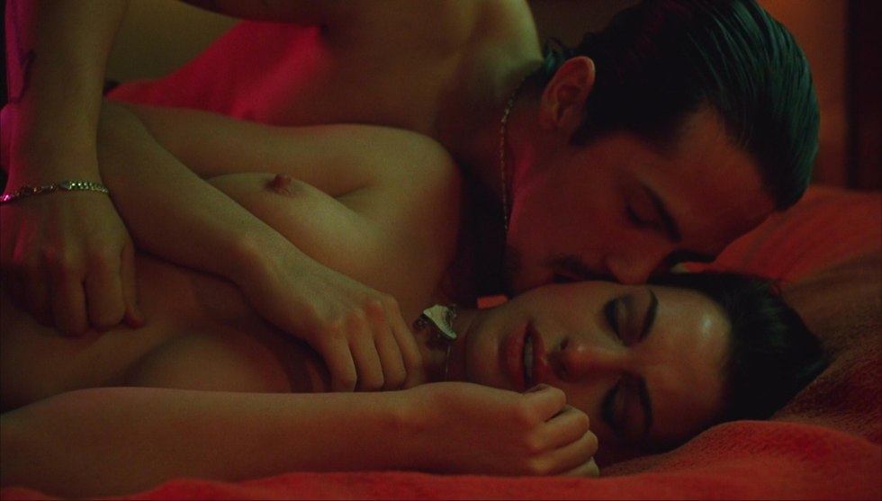 Actress Anne Hathaway Naked