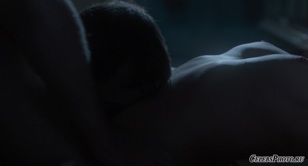 Monica Bellucci La Riffa (1991) Tits