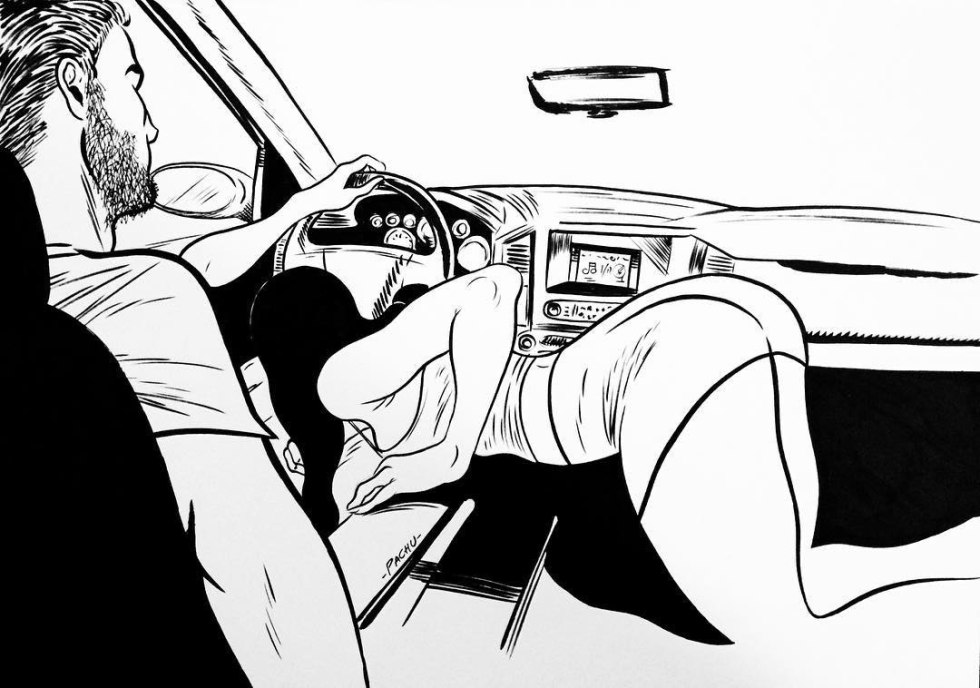 Blondes suck in the car