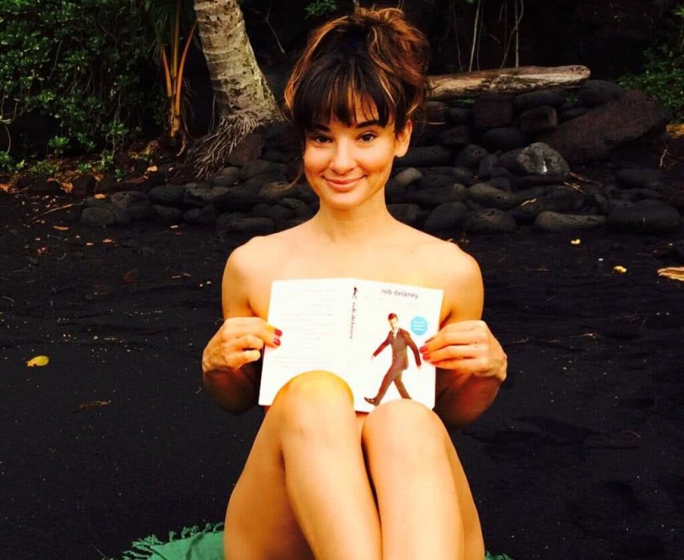 Cateride Bayles naked