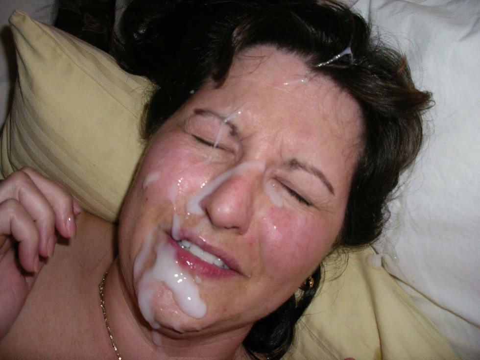 Old women cum on the face