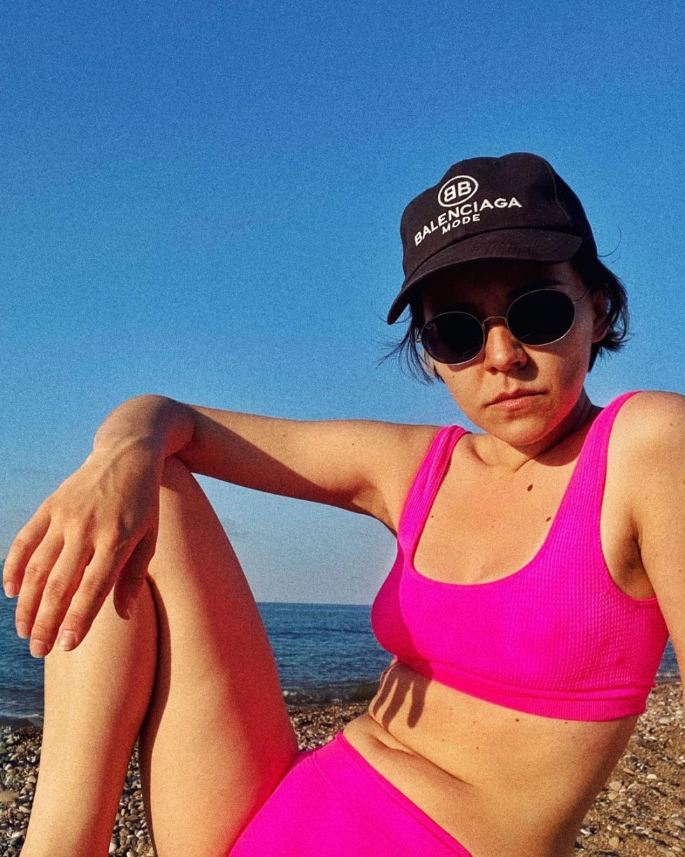 Anti -cancer plate for cancer patients