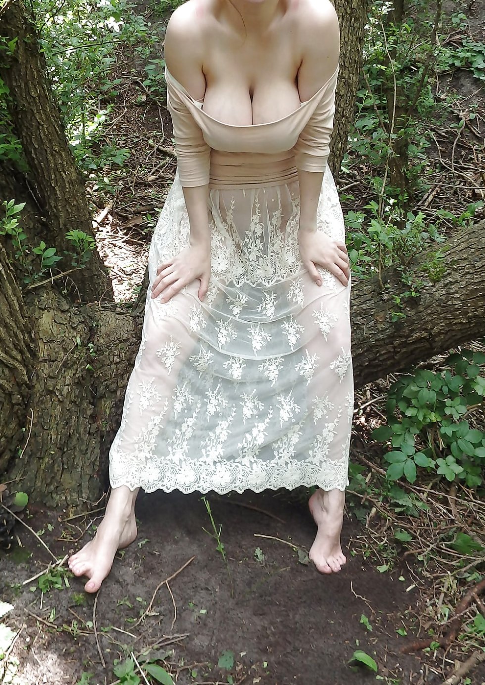 Susan Wayland in green in latex