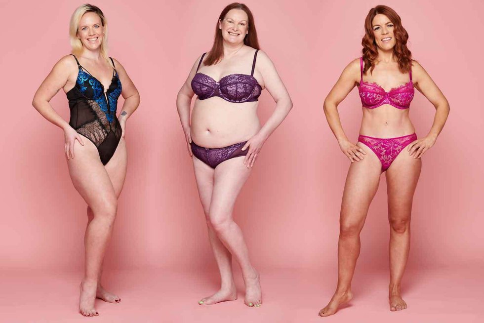 Naked women with wide hips