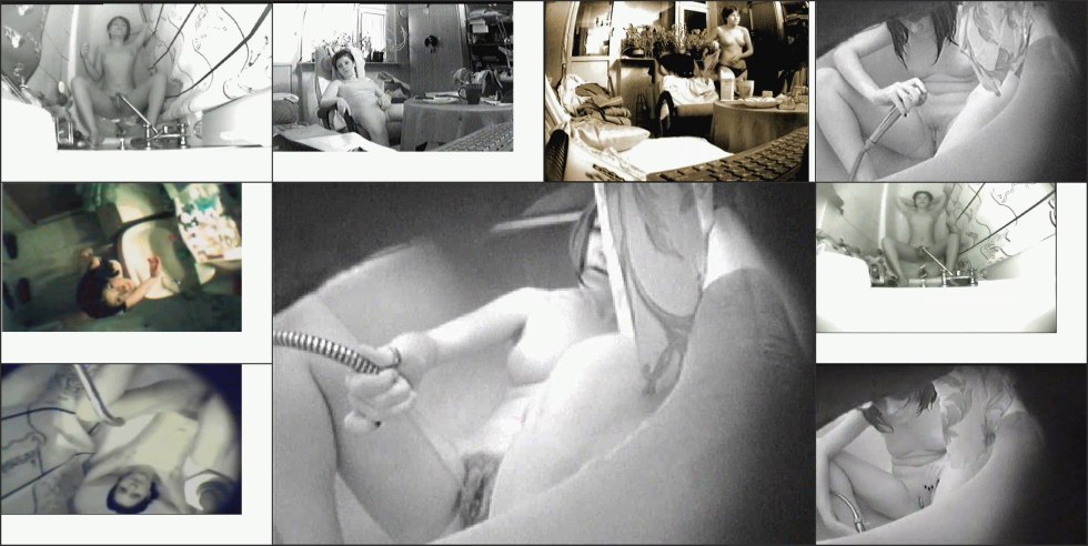 Schoolgirls in the toilet hidden camera