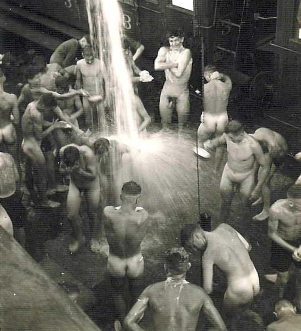 Sebastian Kemp naked people