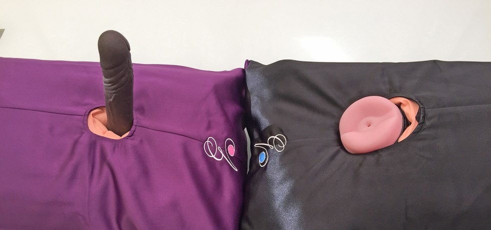 Deluxegirl Pillow Hump