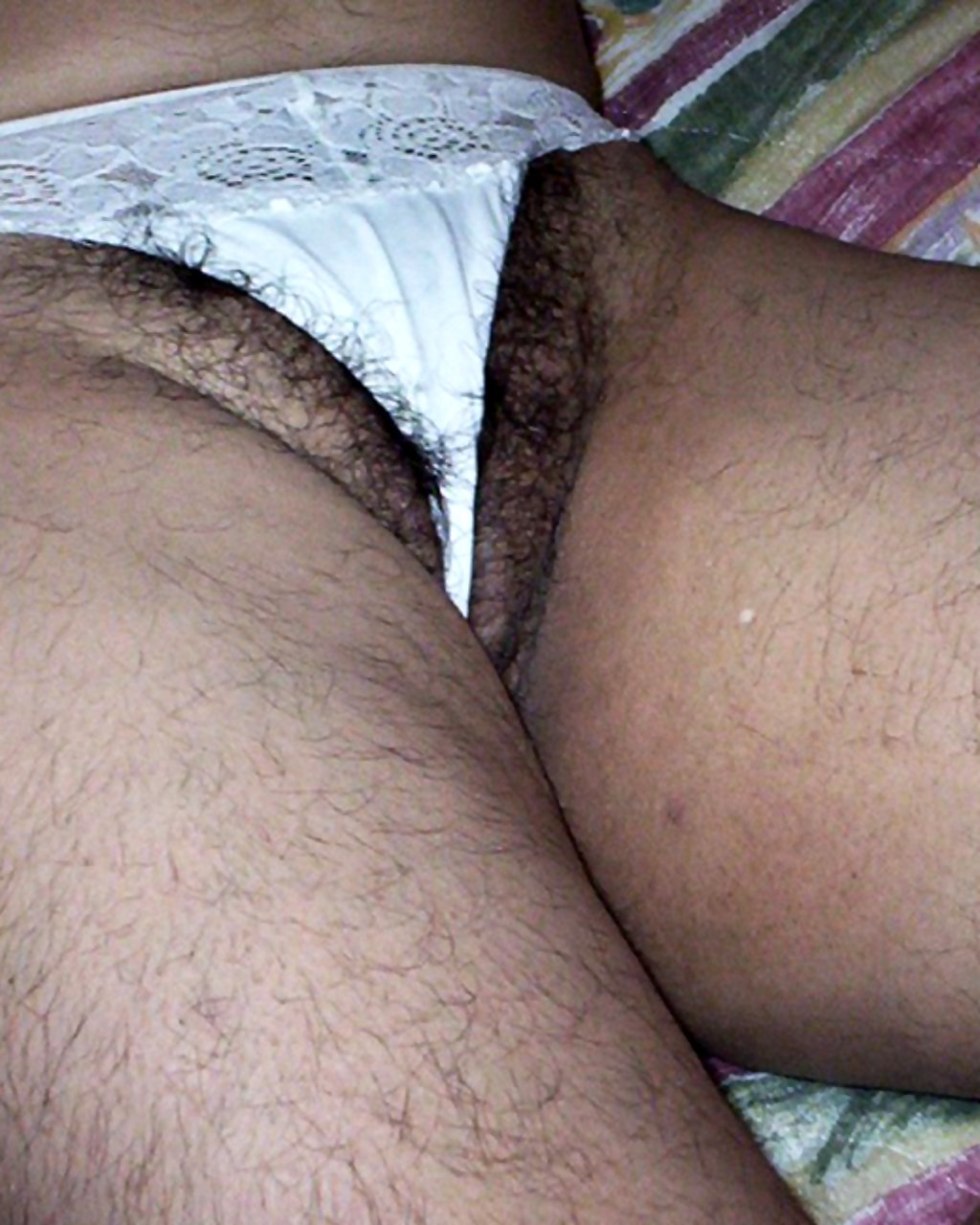 Women's hairy hips