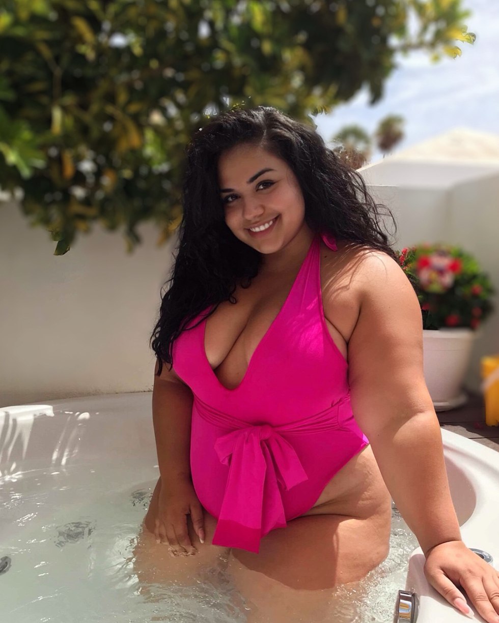 Stefani Gonzalez Plus Size Model