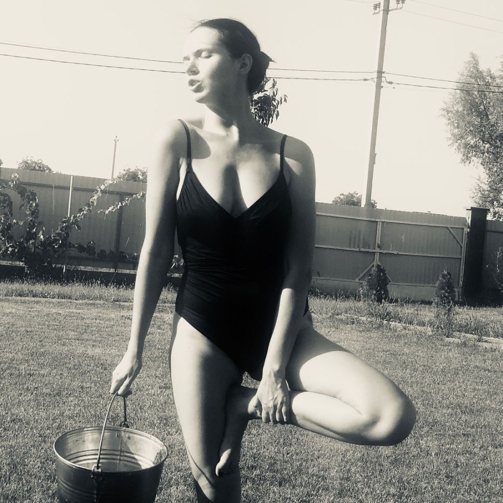 Jana mrhacova photo shoots naked