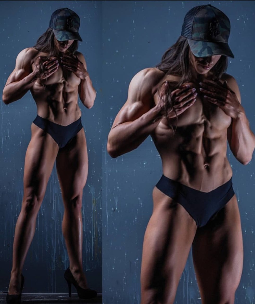 Muscles aesthetics girl