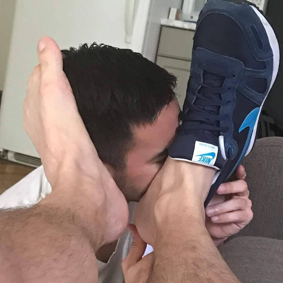 Adidas Sneaker Pussy