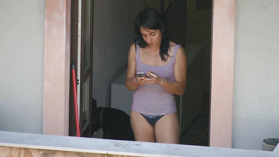 Girls in skirts without panties