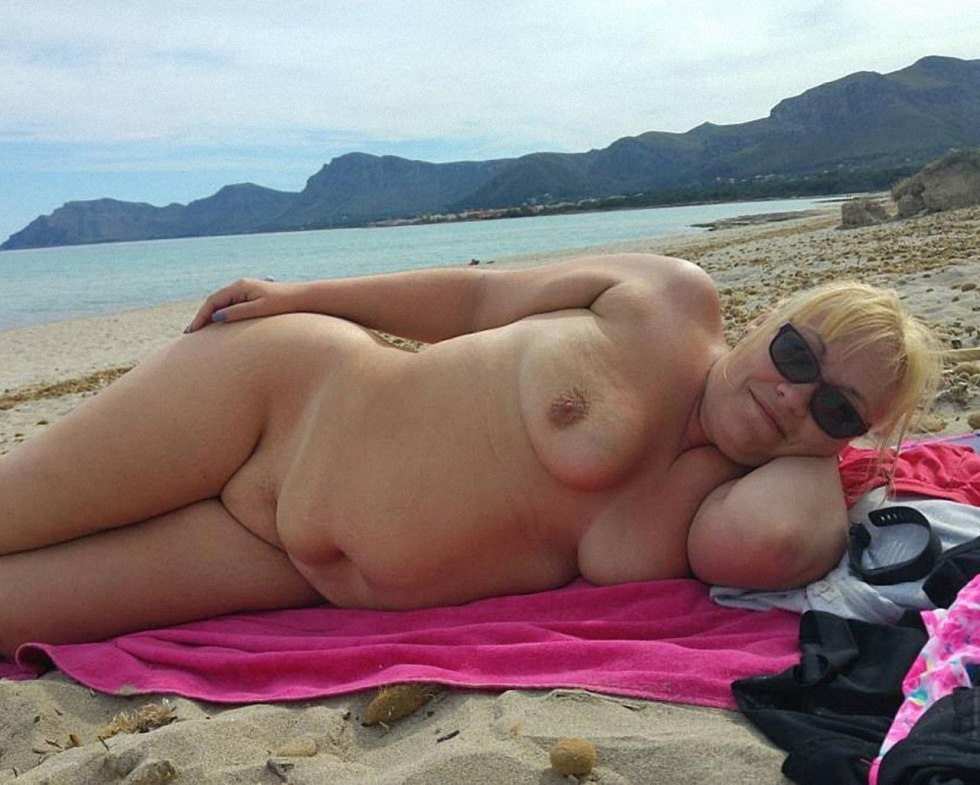 Fat naked women on the beach