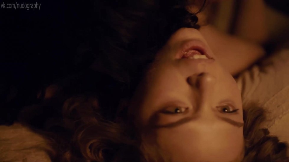 Julia Franz Hot Maxim