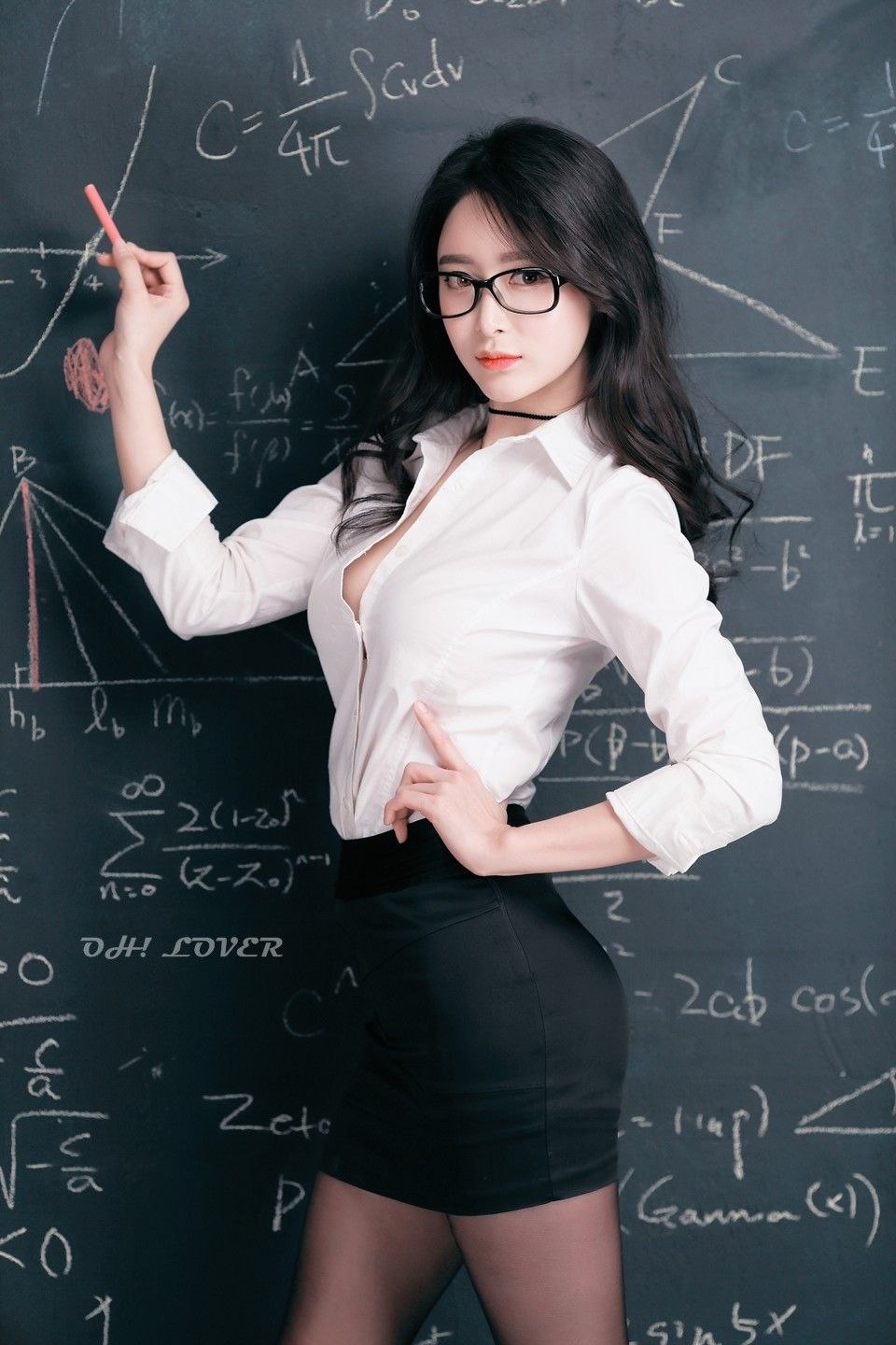 Korean teacher Lina Yong