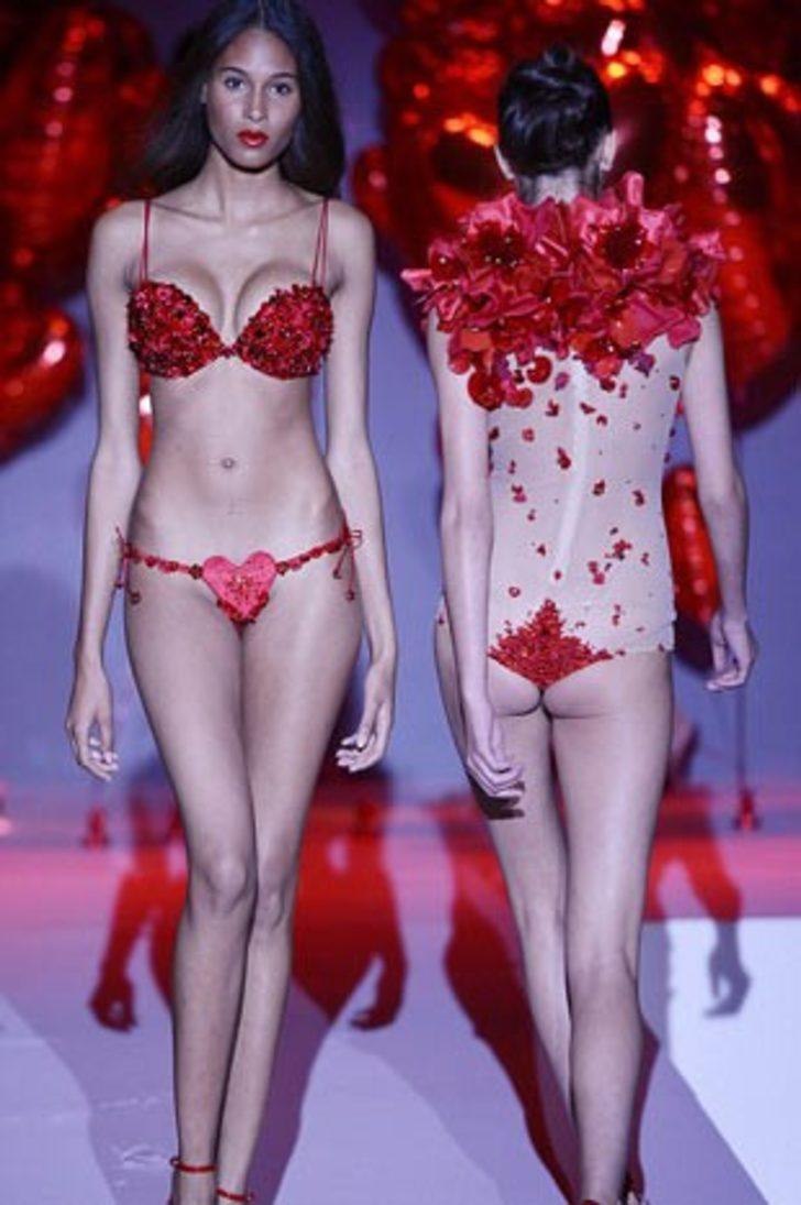 Madalina John Philip Naked