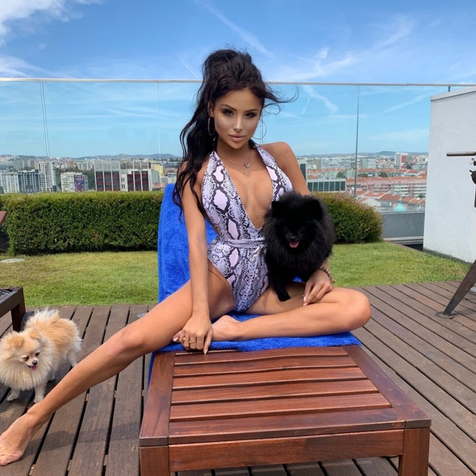 Julia Gavrilina singer