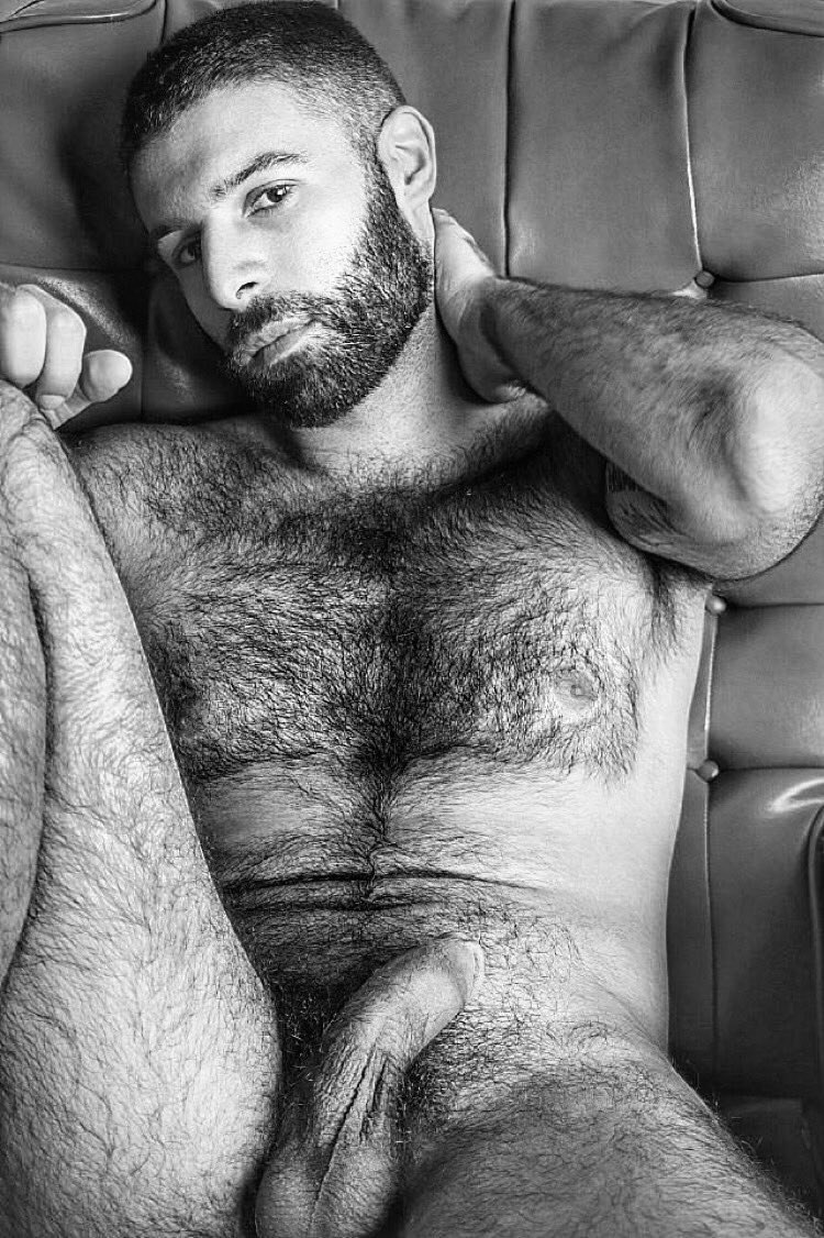 Very hairy naked arabs