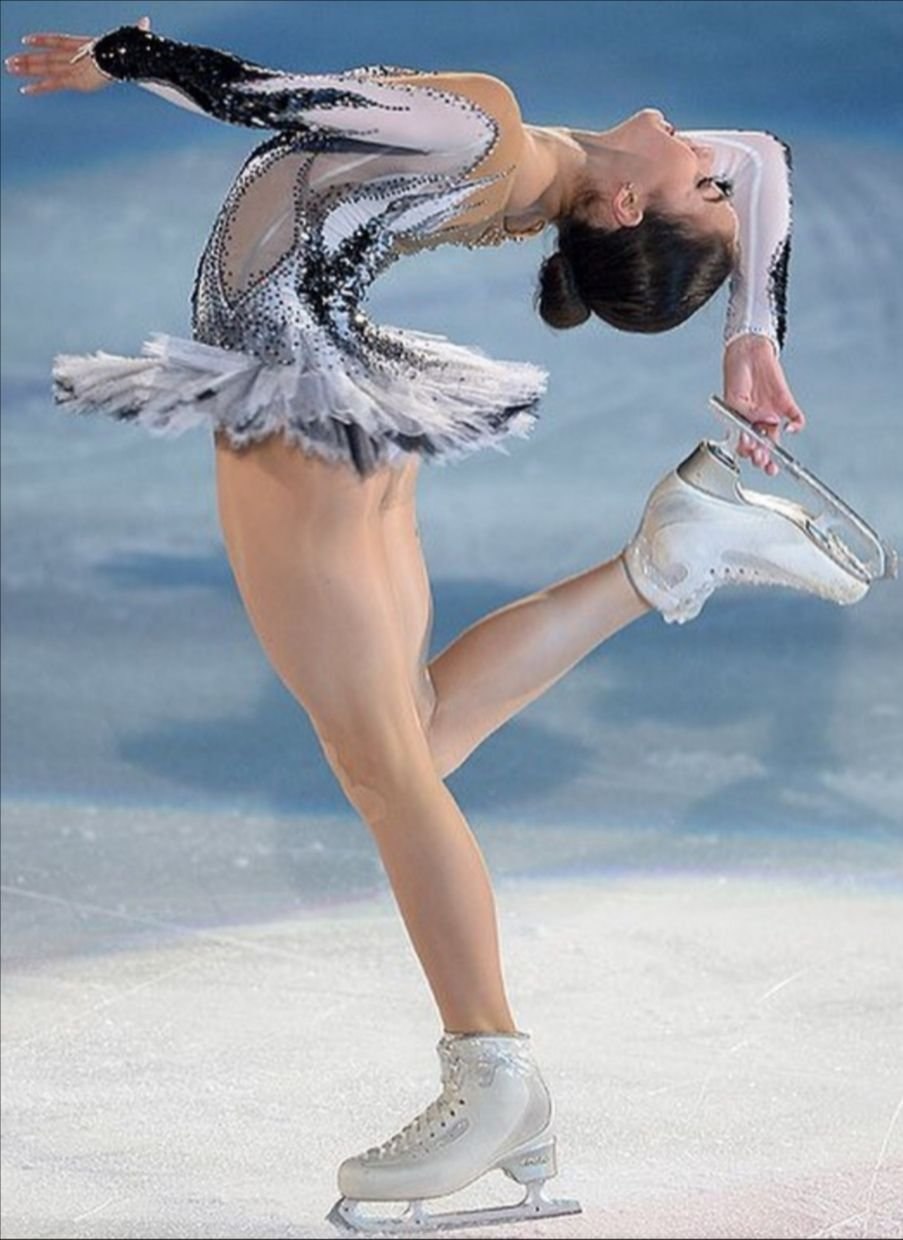 Bauer figure skating