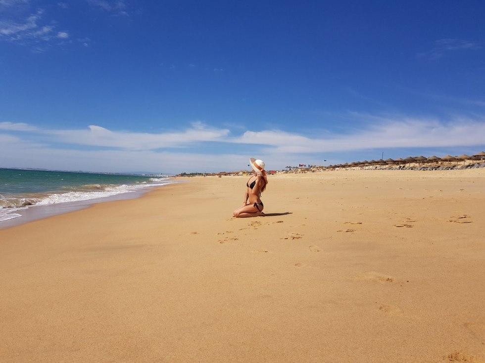 Beautiful naked ass with heels