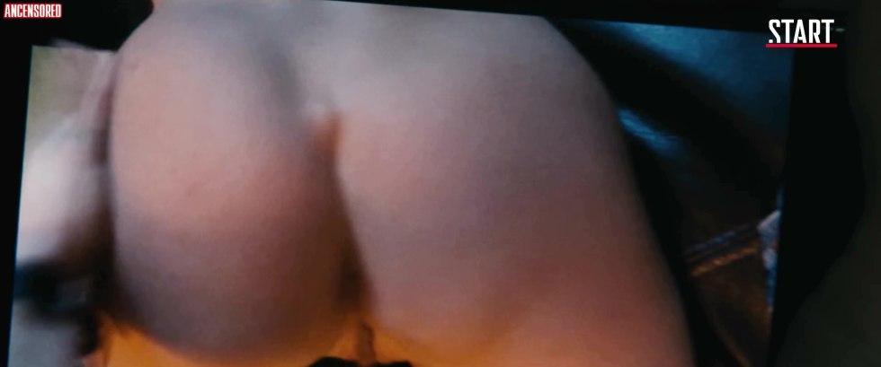 Christina Asmus is naked