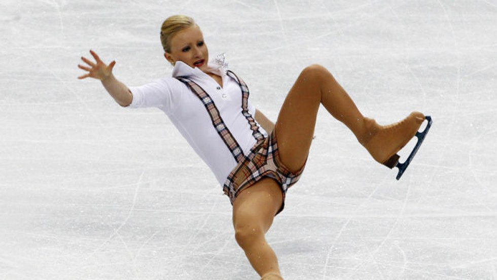 Nora Hoffman skater breasts