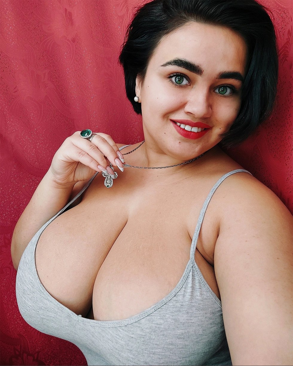 Valentina Fradirad Nude