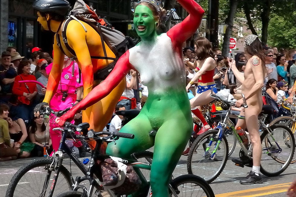 Cyclists without panties