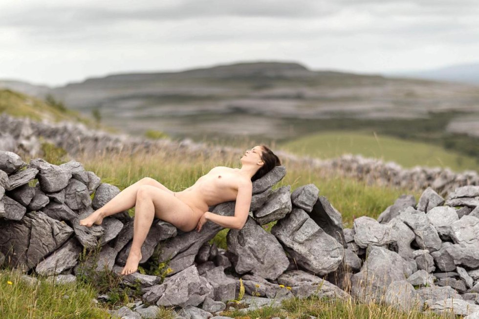 A lot of naked girls