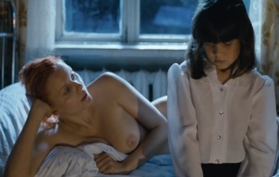 Jana cova naked in the office in red