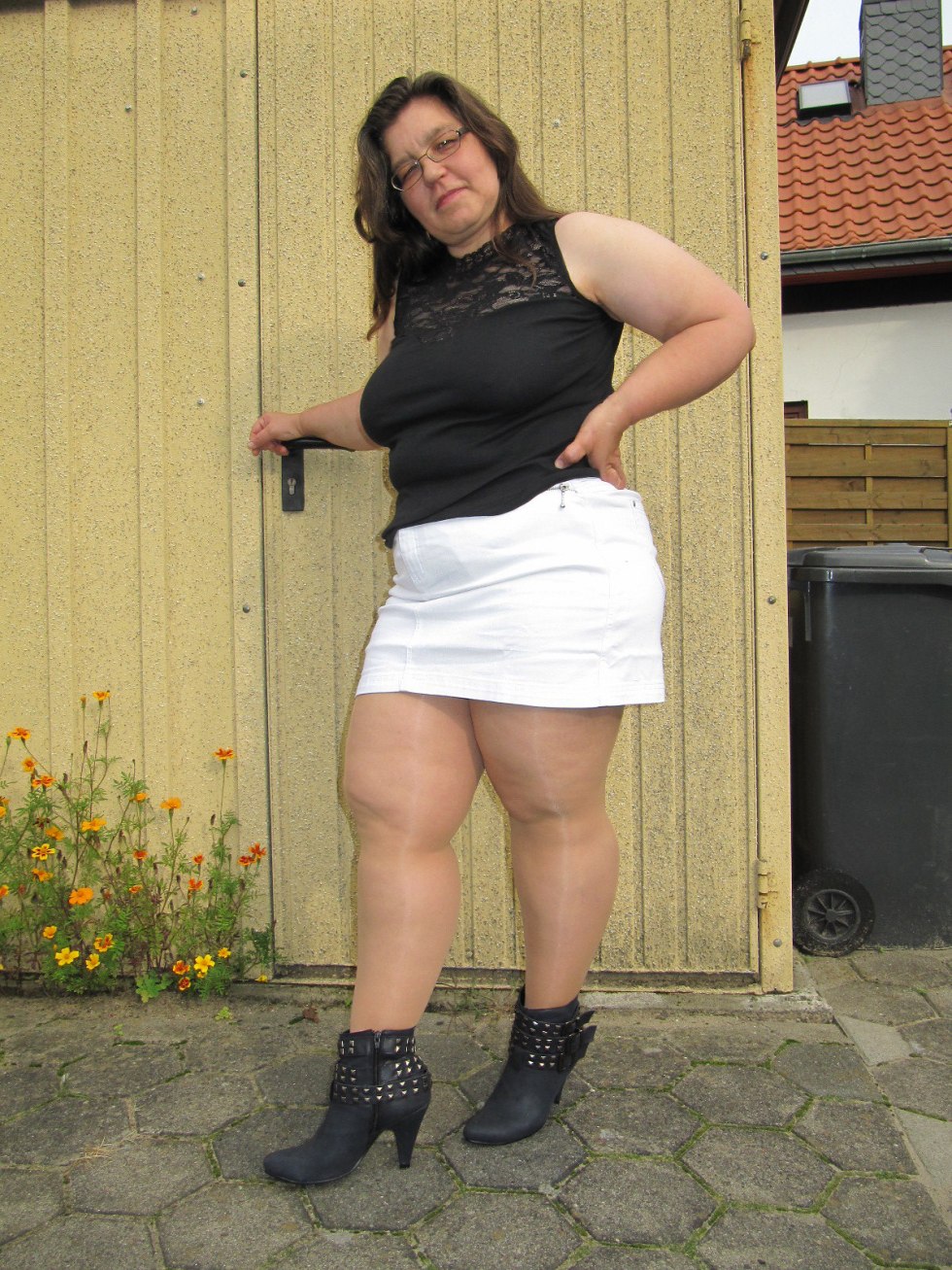 Fat hairy without panties