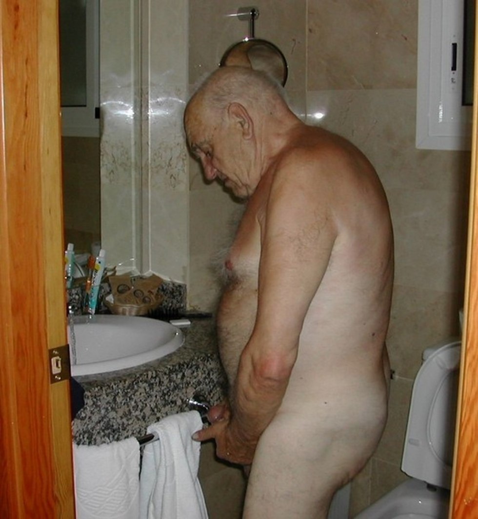 Fucked my granddaughter in the bathroom