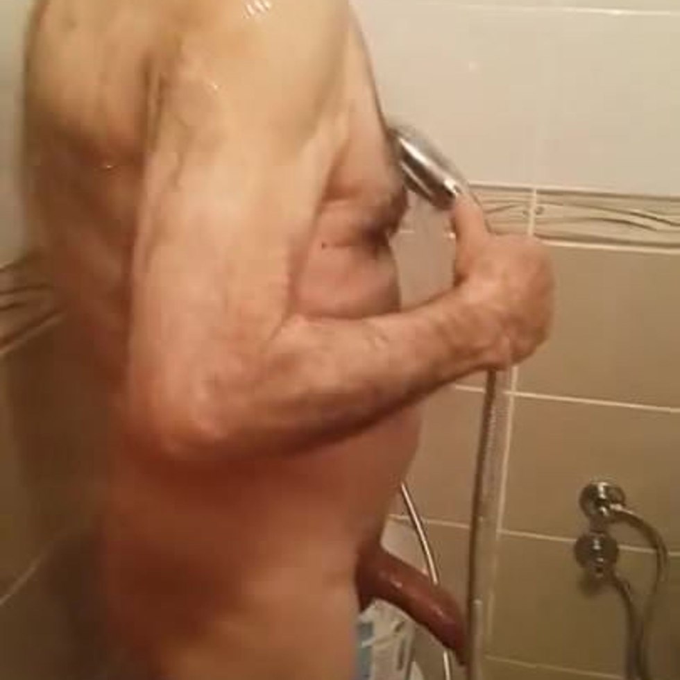 Cruising Chubby Hairy Grandpa Nude in Shower
