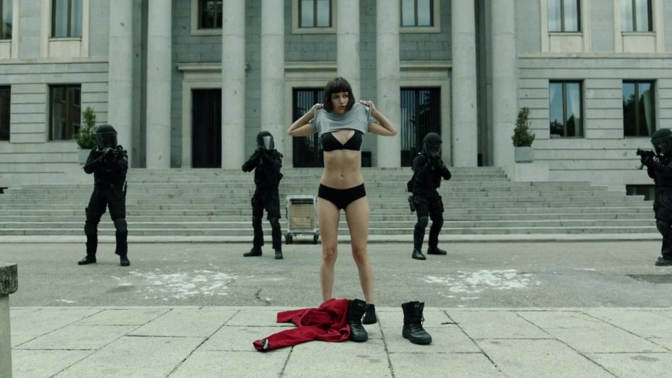 April on -April Bulat Okudzhava