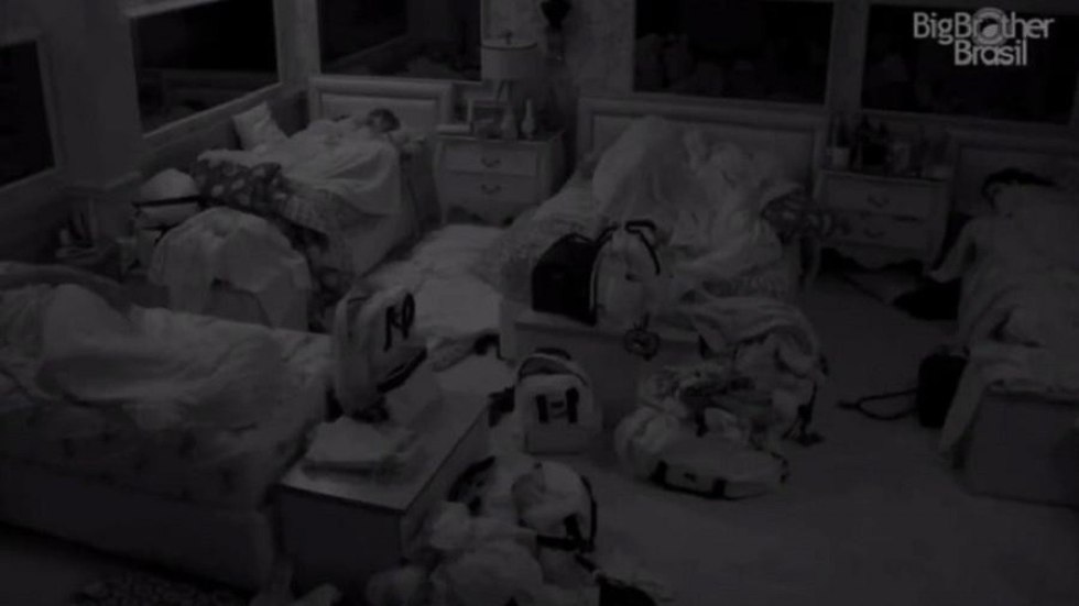 Carla díaz bed scenes