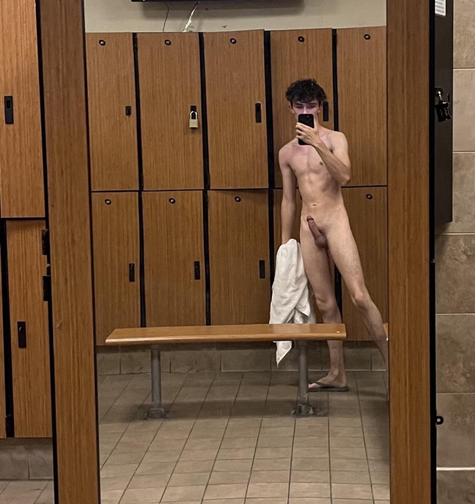 Jesse jane cheat in the locker room