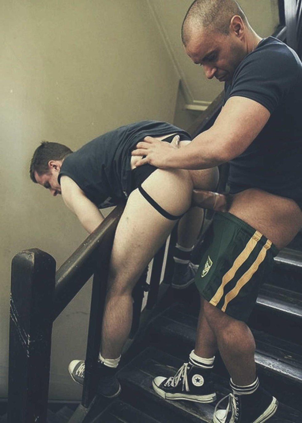 Erotic photo shoot in the entrance