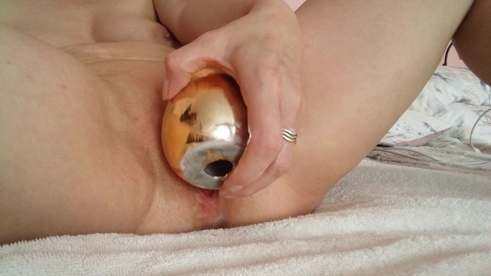 Hentai is a little dragon