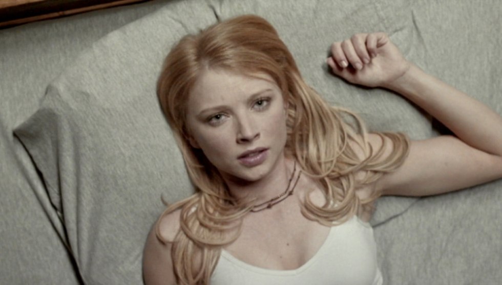 Elizabeth Reaser - Easy (S02E02) (2017) Film