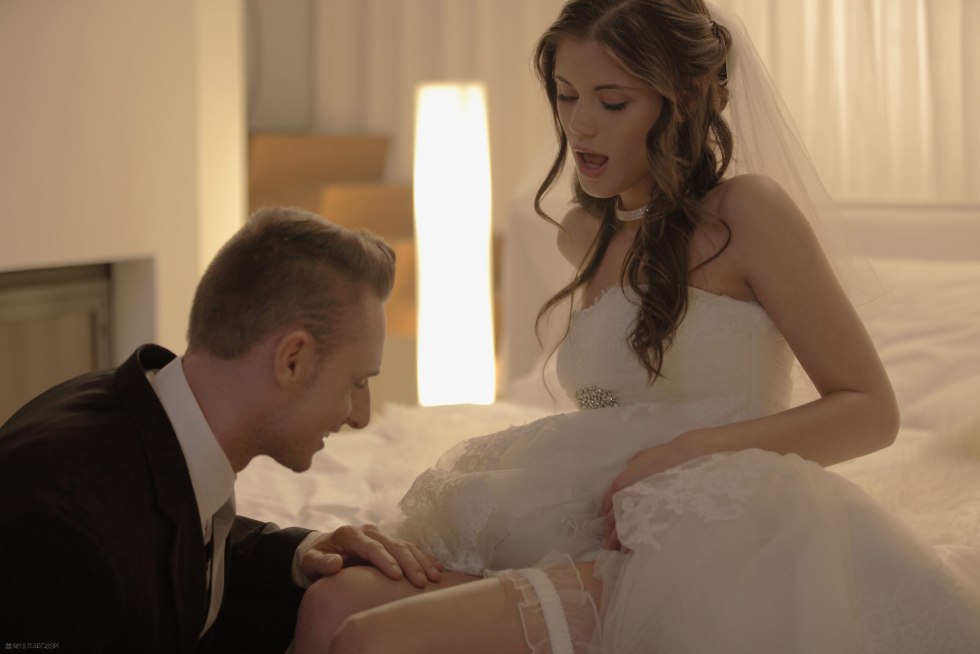 Fucking on the first wedding night