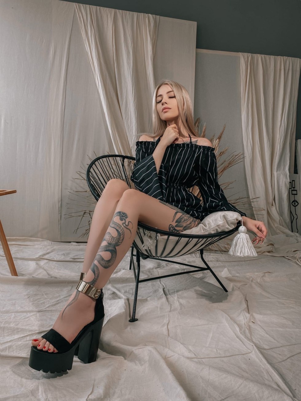 Square scheme for 30 days for girls