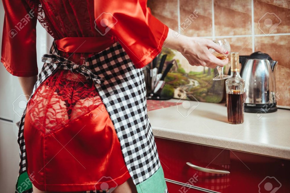 Virantuk girl in the kitchen