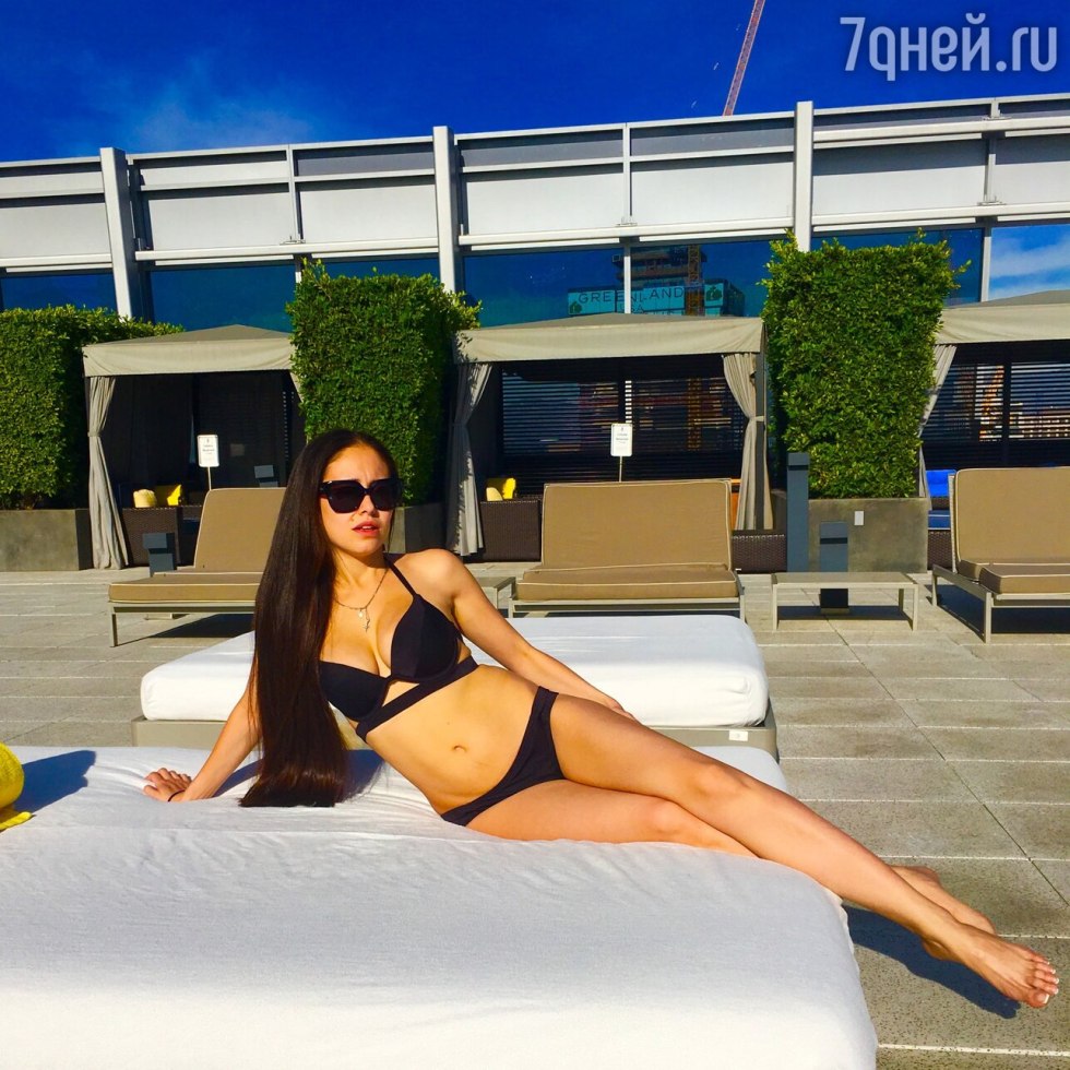 Blink on a wooden table