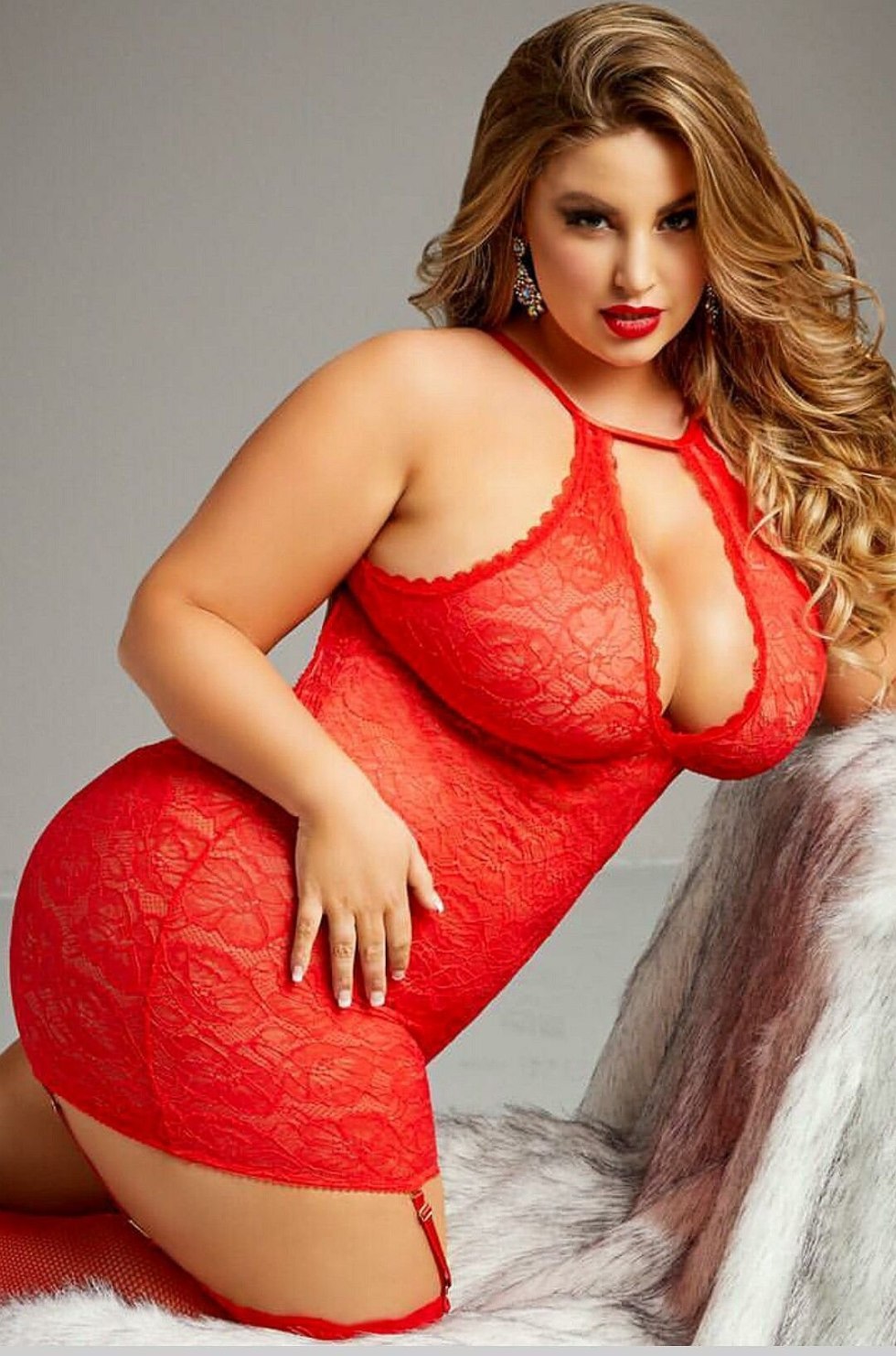 Tess Holidei in a swimsuit