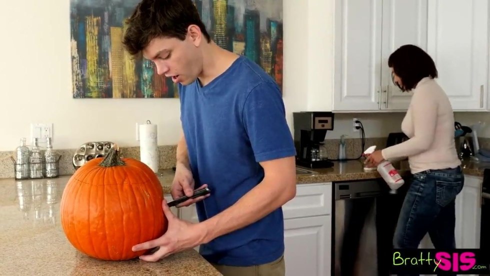 BratTy SIS pumpkin