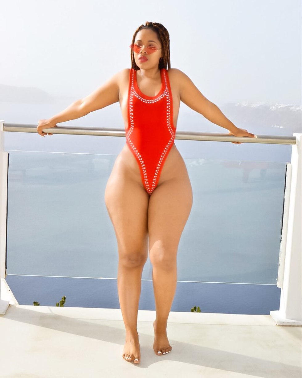 Milf wide hips Spread Homemade