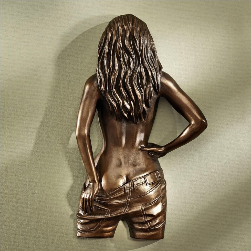 Figurine female body