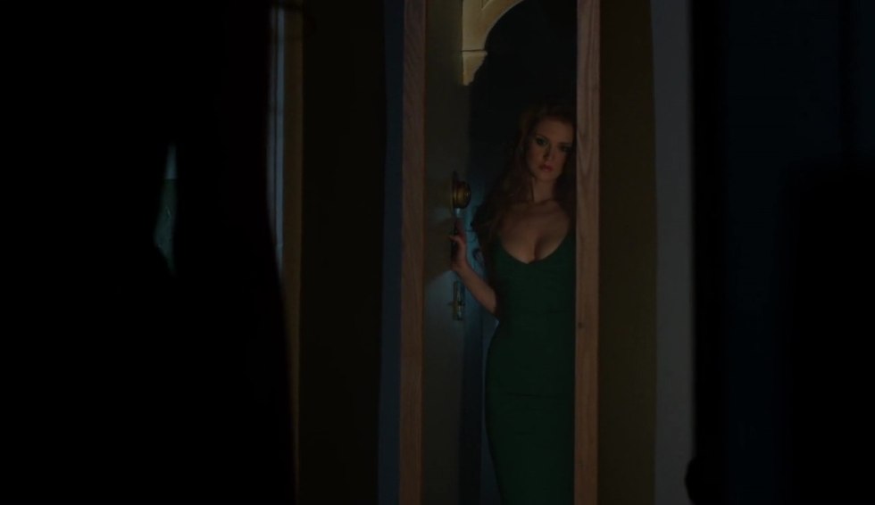 Maggie Jillenhae Nude in Deuce