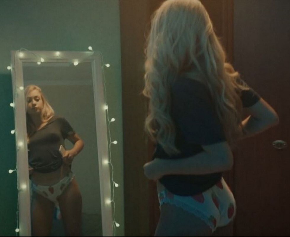 Ulyana Zhang actress naked